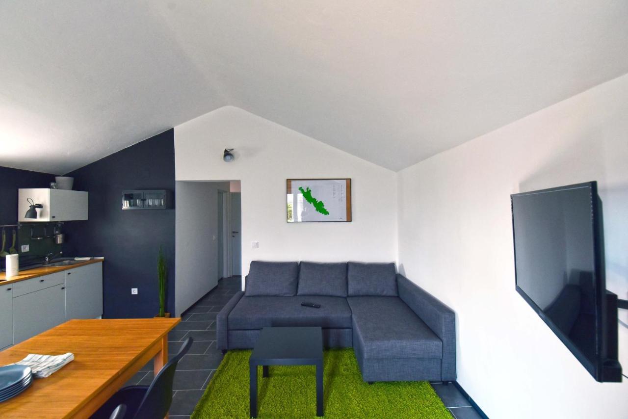 Apartmani Vinetan Betina  Bagian luar foto